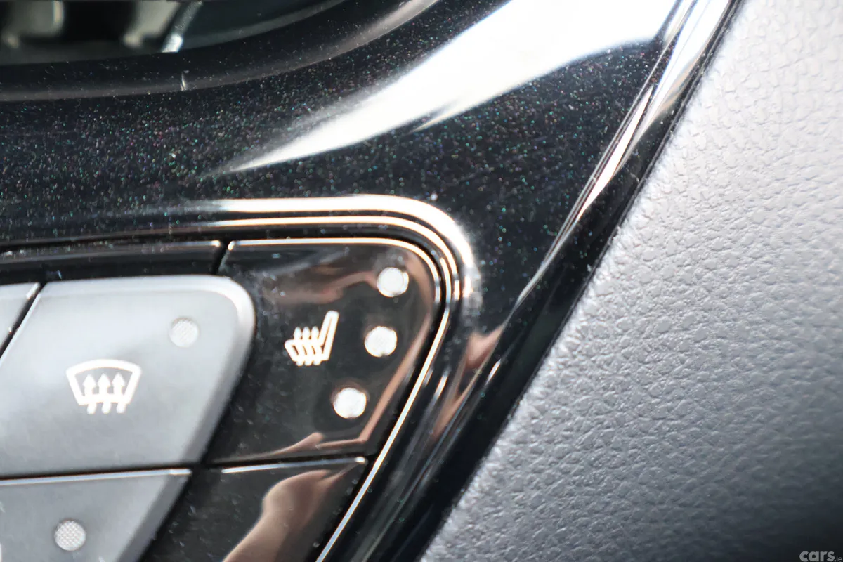 Toyota C-HR Hatchback, Petrol Hybrid, 2019, White