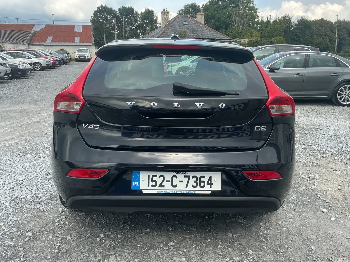 Volvo V40 Hatchback, Diesel, 2015, Black