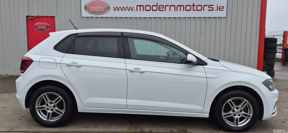 Volkswagen Polo Hatchback, Petrol, 2018, White