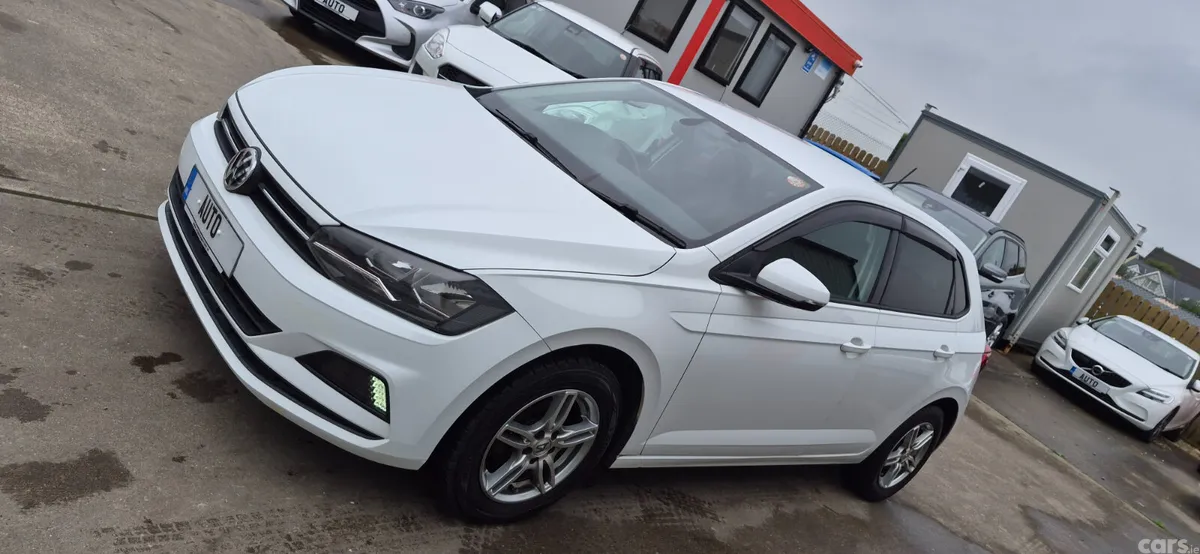 Volkswagen Polo Hatchback, Petrol, 2018, White