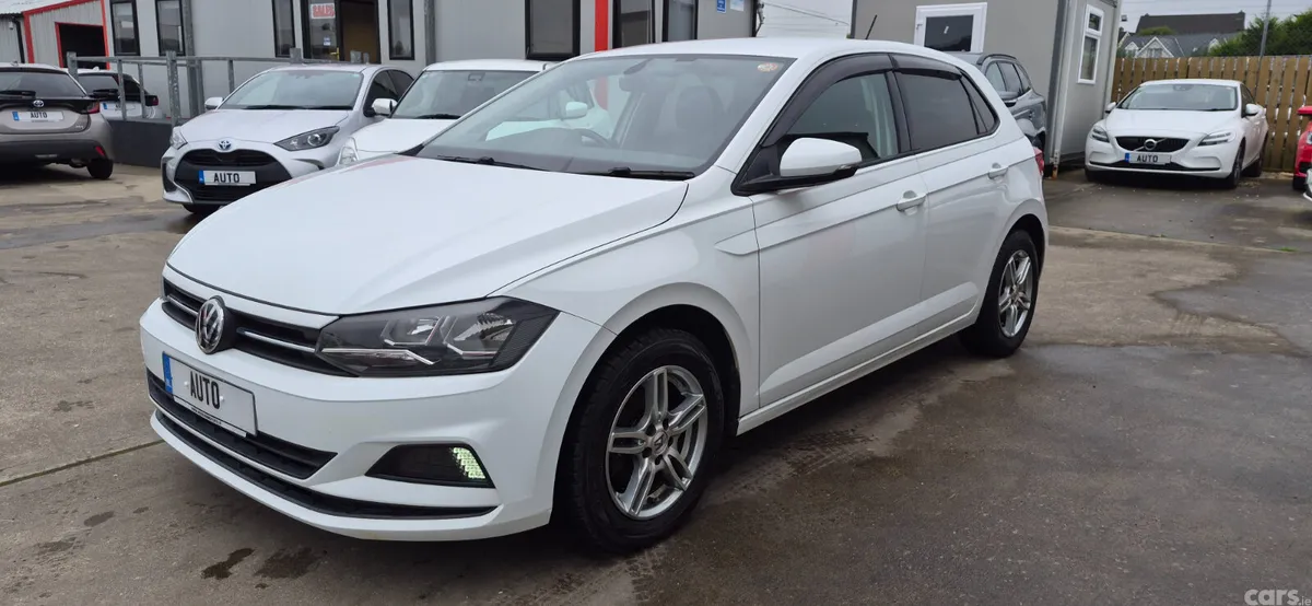 Volkswagen Polo Hatchback, Petrol, 2018, White