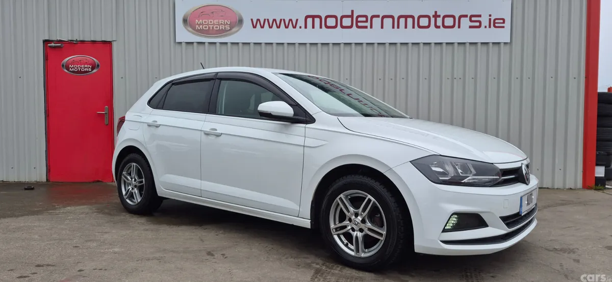 Volkswagen Polo Hatchback, Petrol, 2018, White