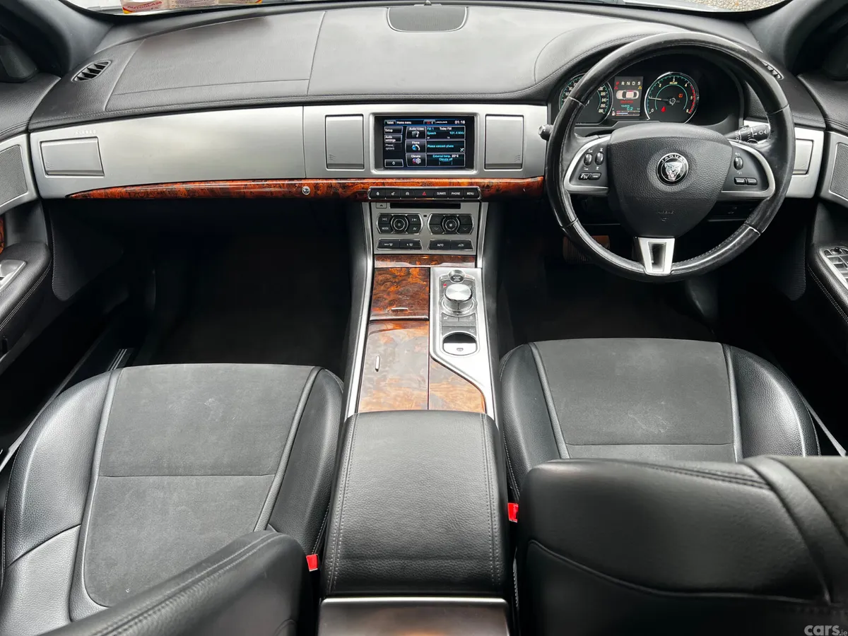 Jaguar XF Saloon, Diesel, 2015, Silver