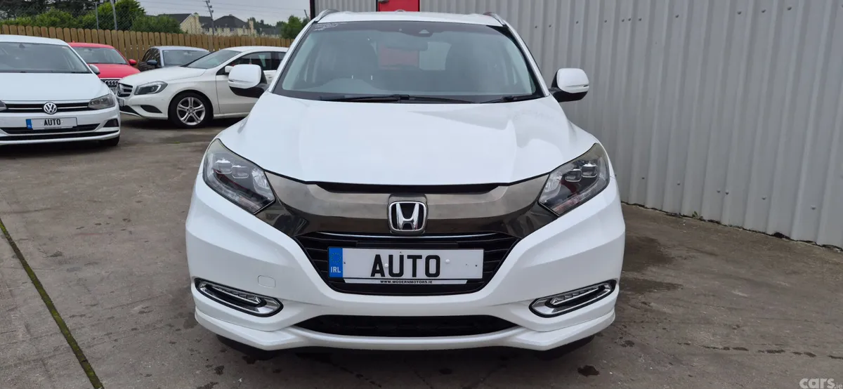Honda Vezel Hatchback, Petrol Hybrid, 2017, White
