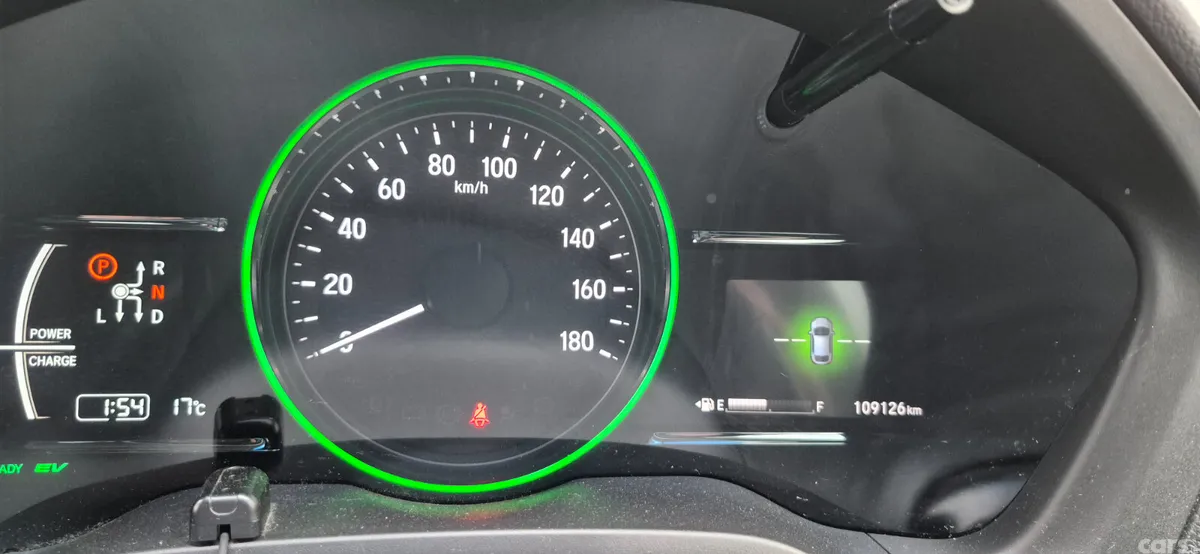 Honda Vezel Hatchback, Petrol Hybrid, 2017, White