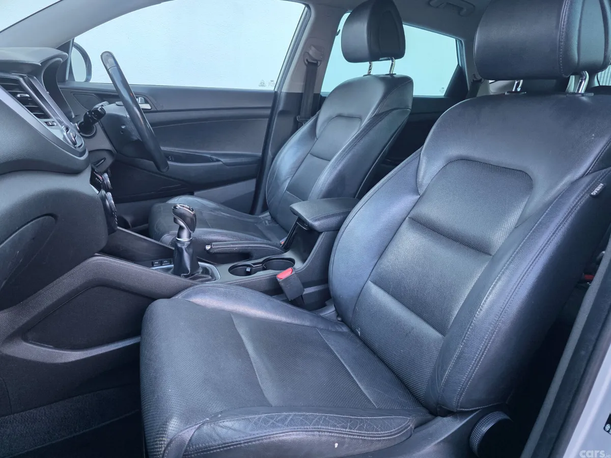 Hyundai Tucson SUV, Diesel, 2016, Silver