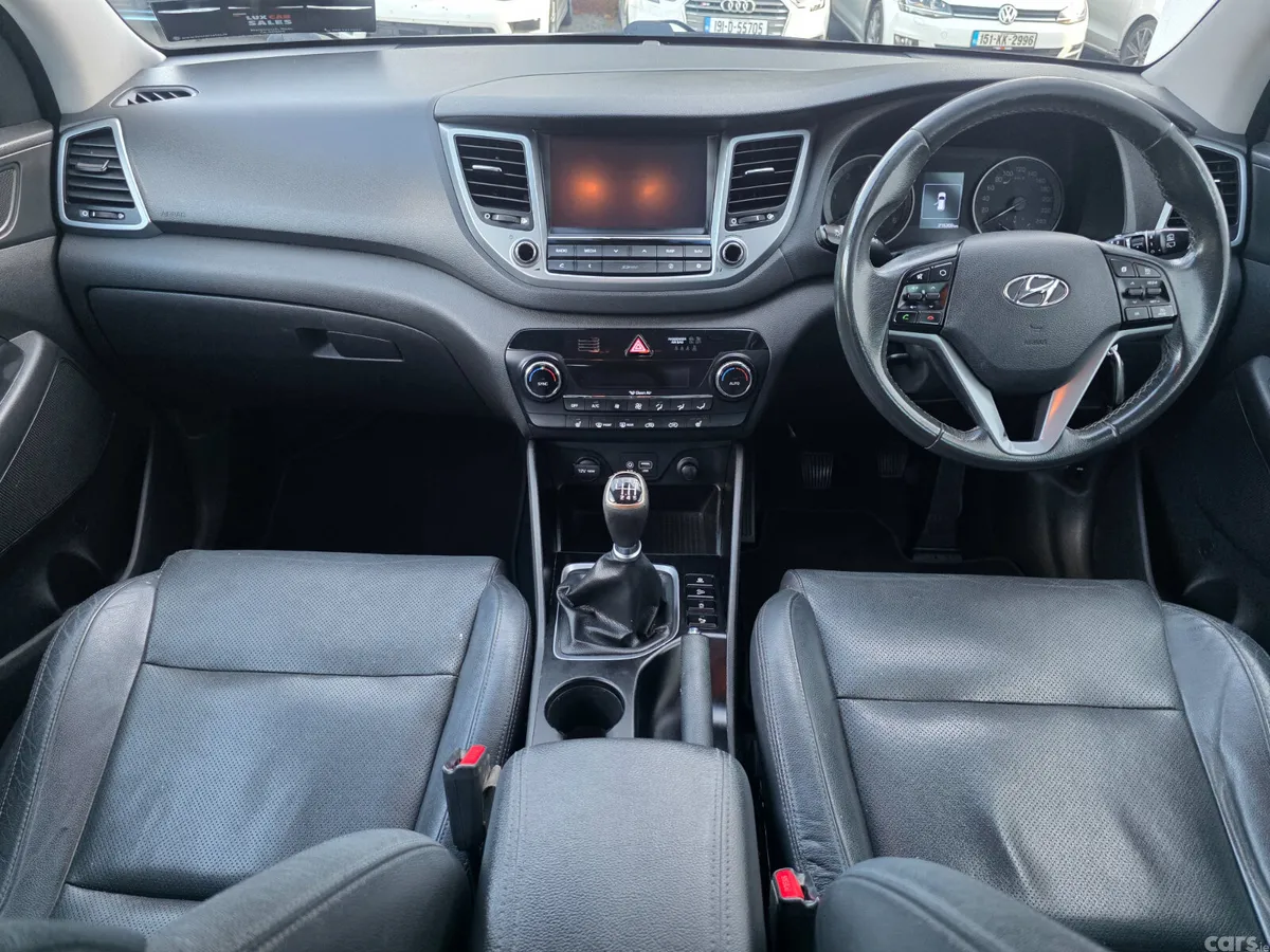 Hyundai Tucson SUV, Diesel, 2016, Silver