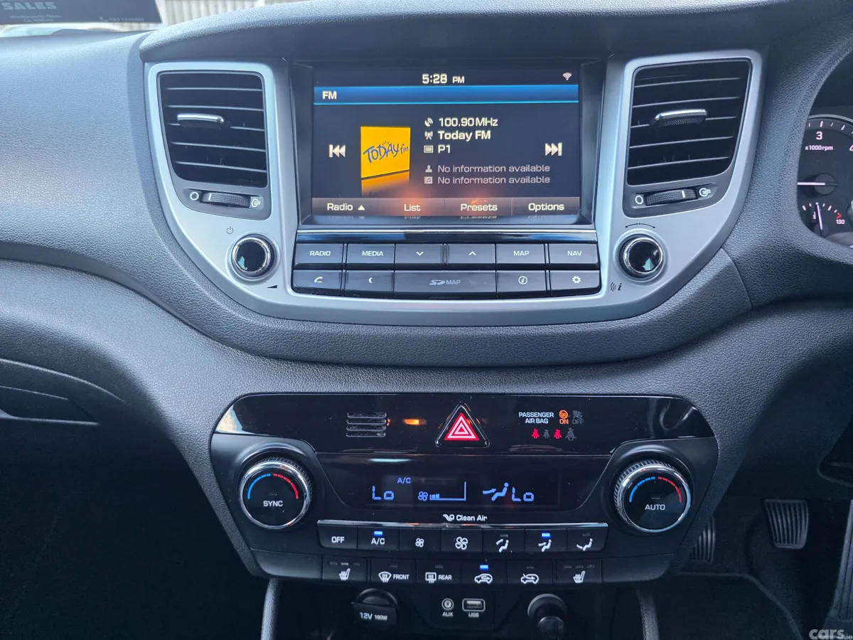 Hyundai Tucson SUV, Diesel, 2016, Silver