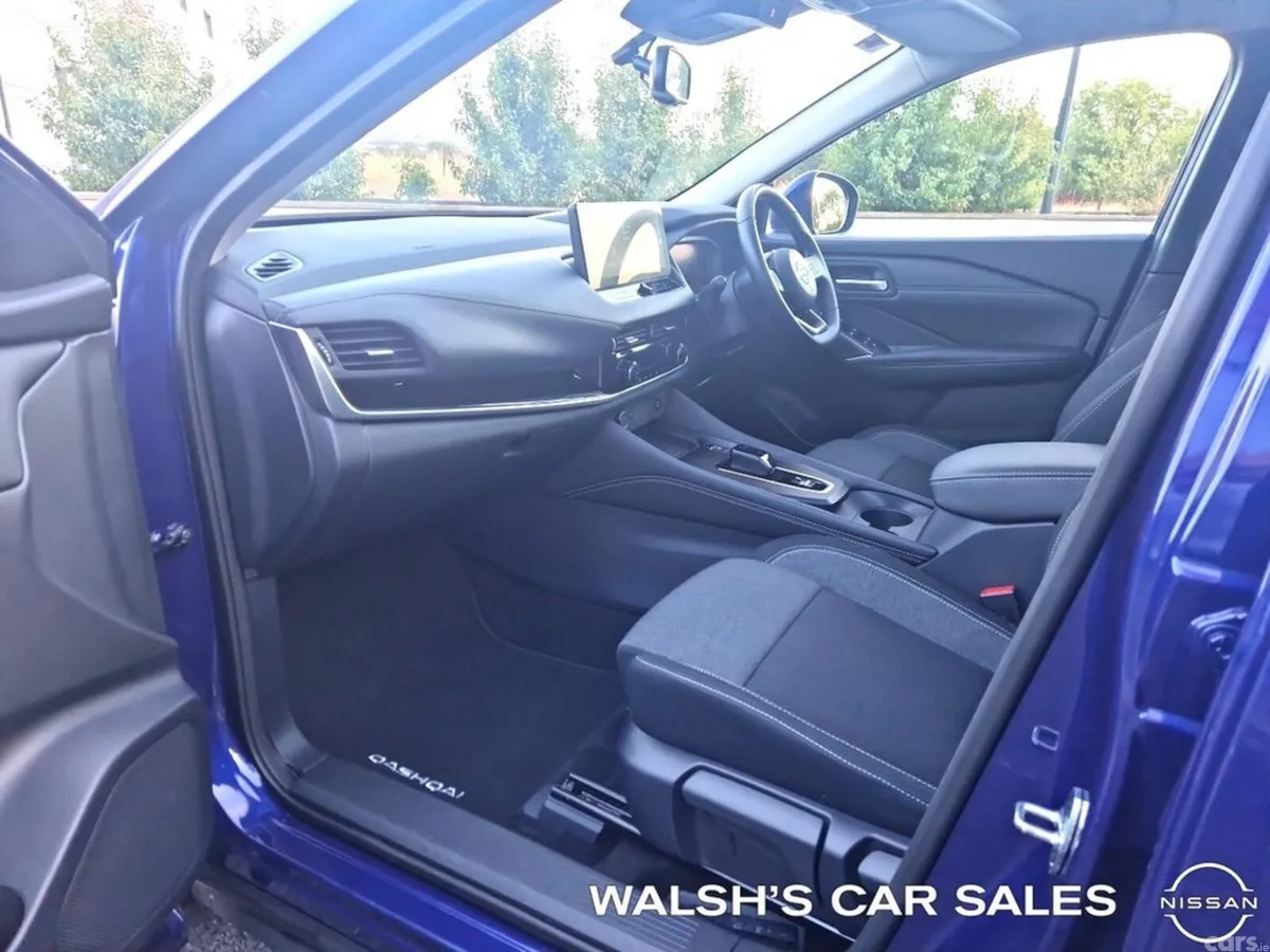 Nissan Qashqai SUV, Petrol, 2023, Blue