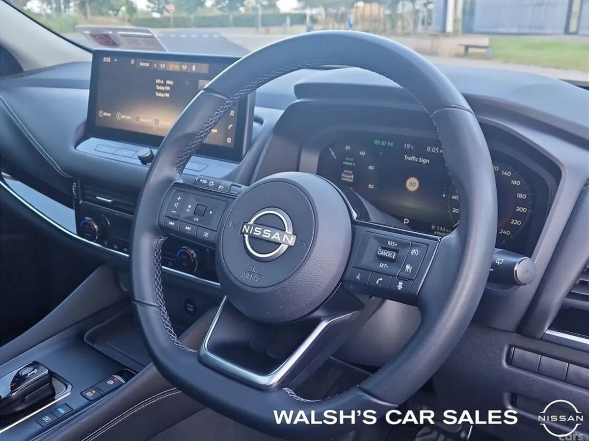 Nissan Qashqai SUV, Petrol, 2023, Blue