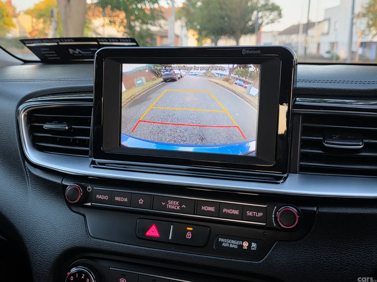 Kia Ceed Hatchback, Petrol, 2018, Blue