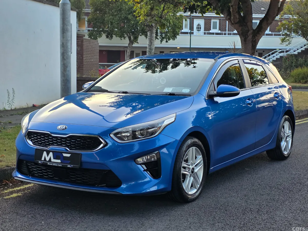 Kia Ceed Hatchback, Petrol, 2018, Blue