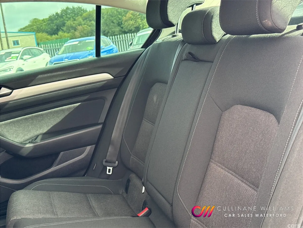 Volkswagen Passat Saloon, Diesel, 2018, Black