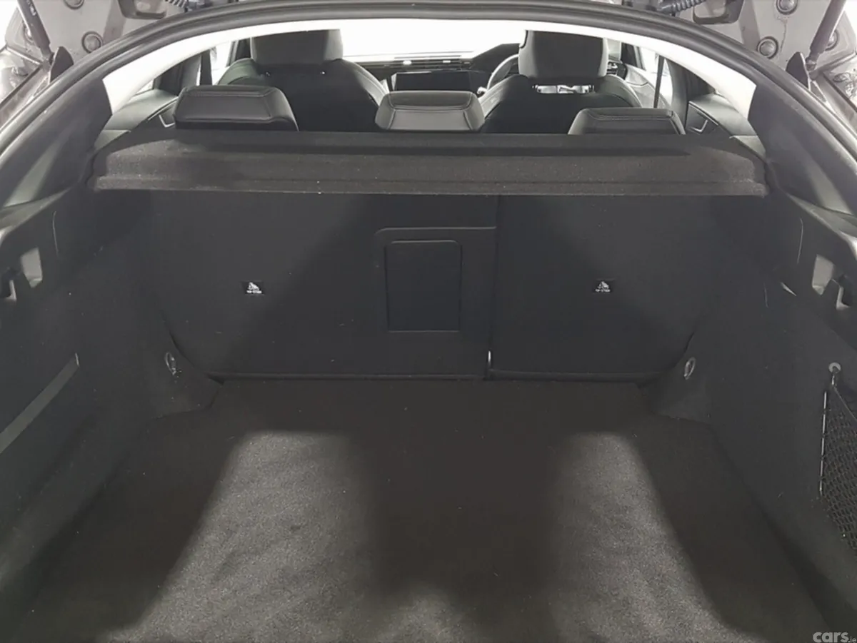 Peugeot 408 Hatchback, Petrol, 2023, Grey