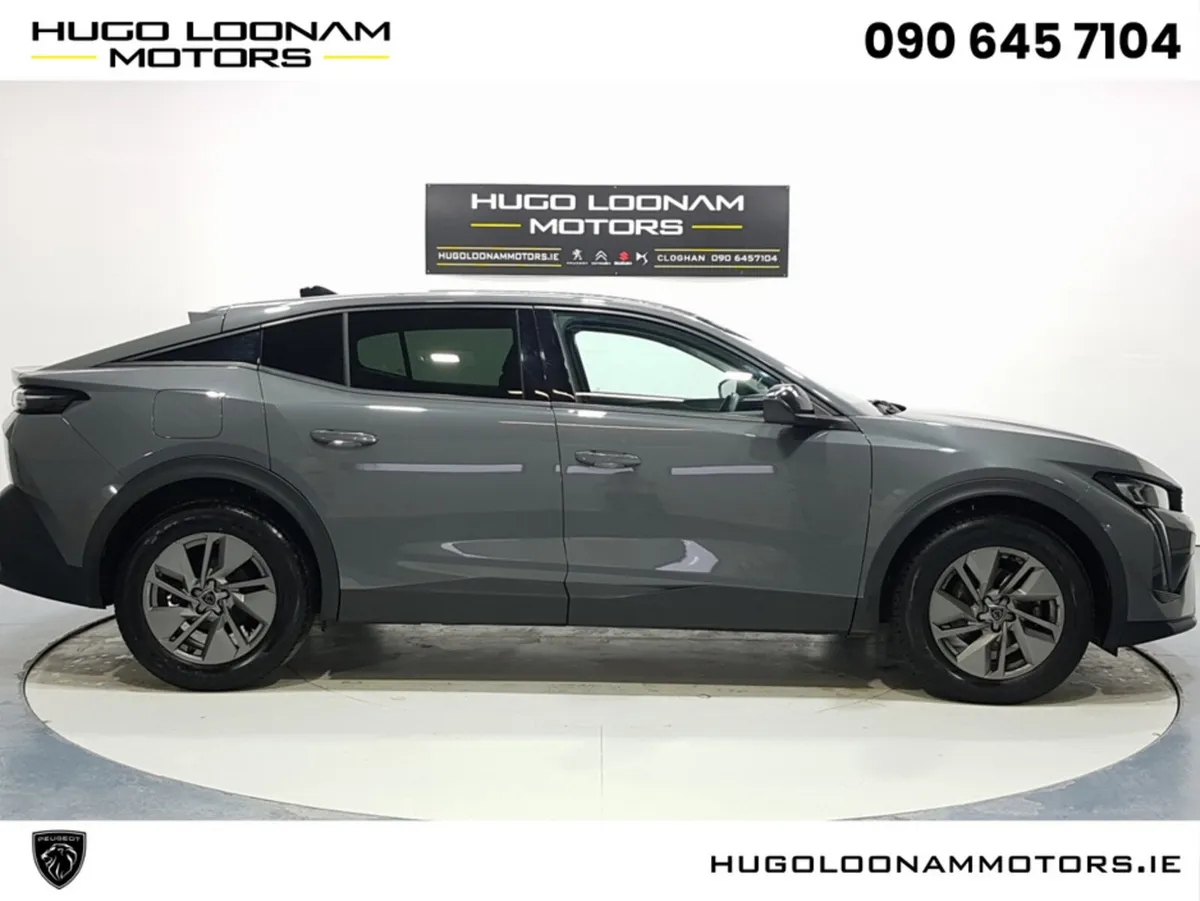 Peugeot 408 Hatchback, Petrol, 2023, Grey