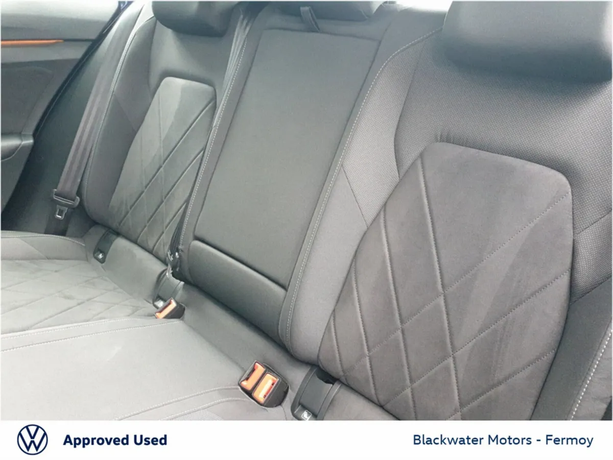 Volkswagen Golf Estate, Diesel, 2024, Blue