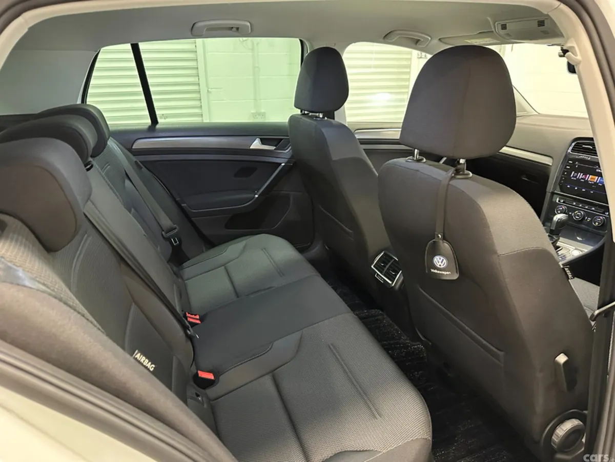 Volkswagen Golf Hatchback, Diesel, 2020, White