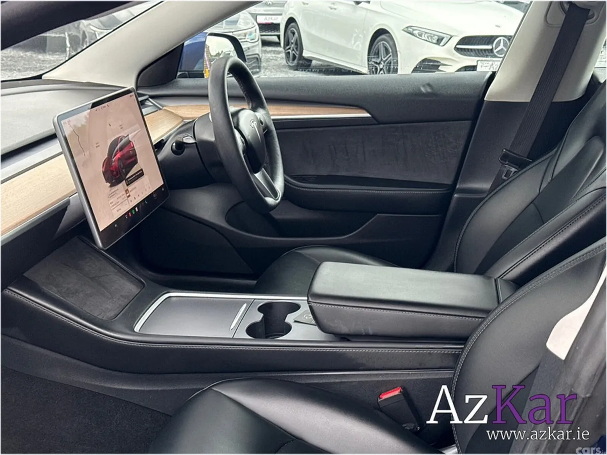 Tesla Model 3 Saloon, Electric, 2023, Blue