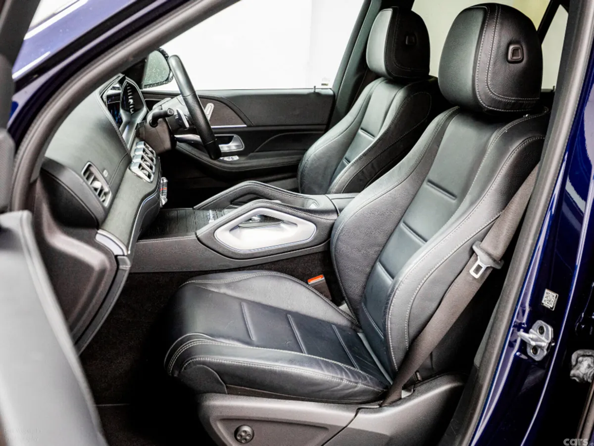 Mercedes-Benz GLE SUV, Diesel Plug-in Hybrid, 2022, Blue