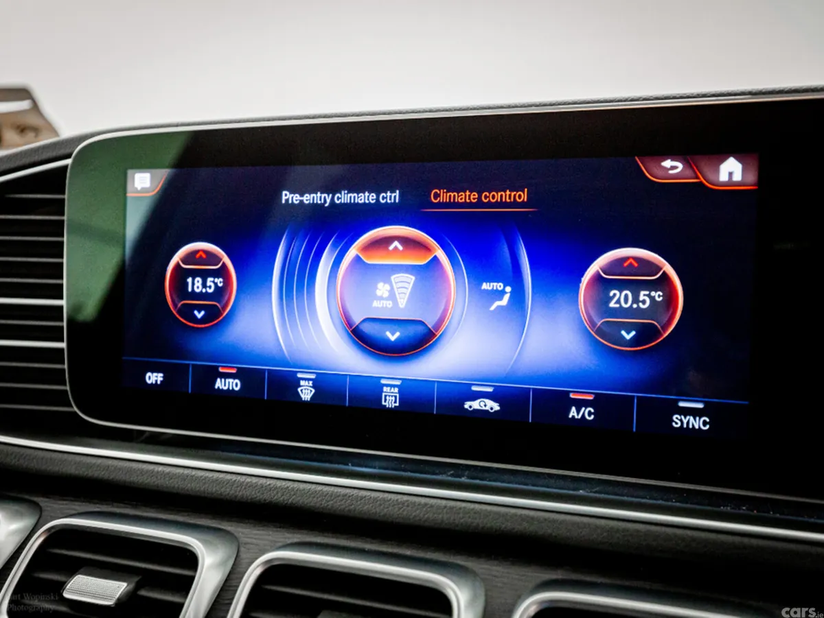 Mercedes-Benz GLE SUV, Diesel Plug-in Hybrid, 2022, Blue