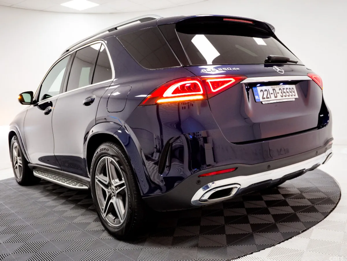 Mercedes-Benz GLE SUV, Diesel Plug-in Hybrid, 2022, Blue