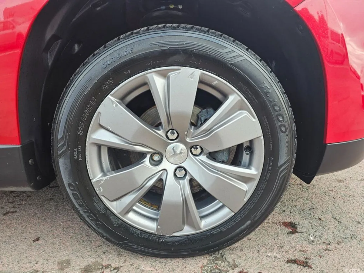 Peugeot 2008 Estate, Petrol, 2018, Red