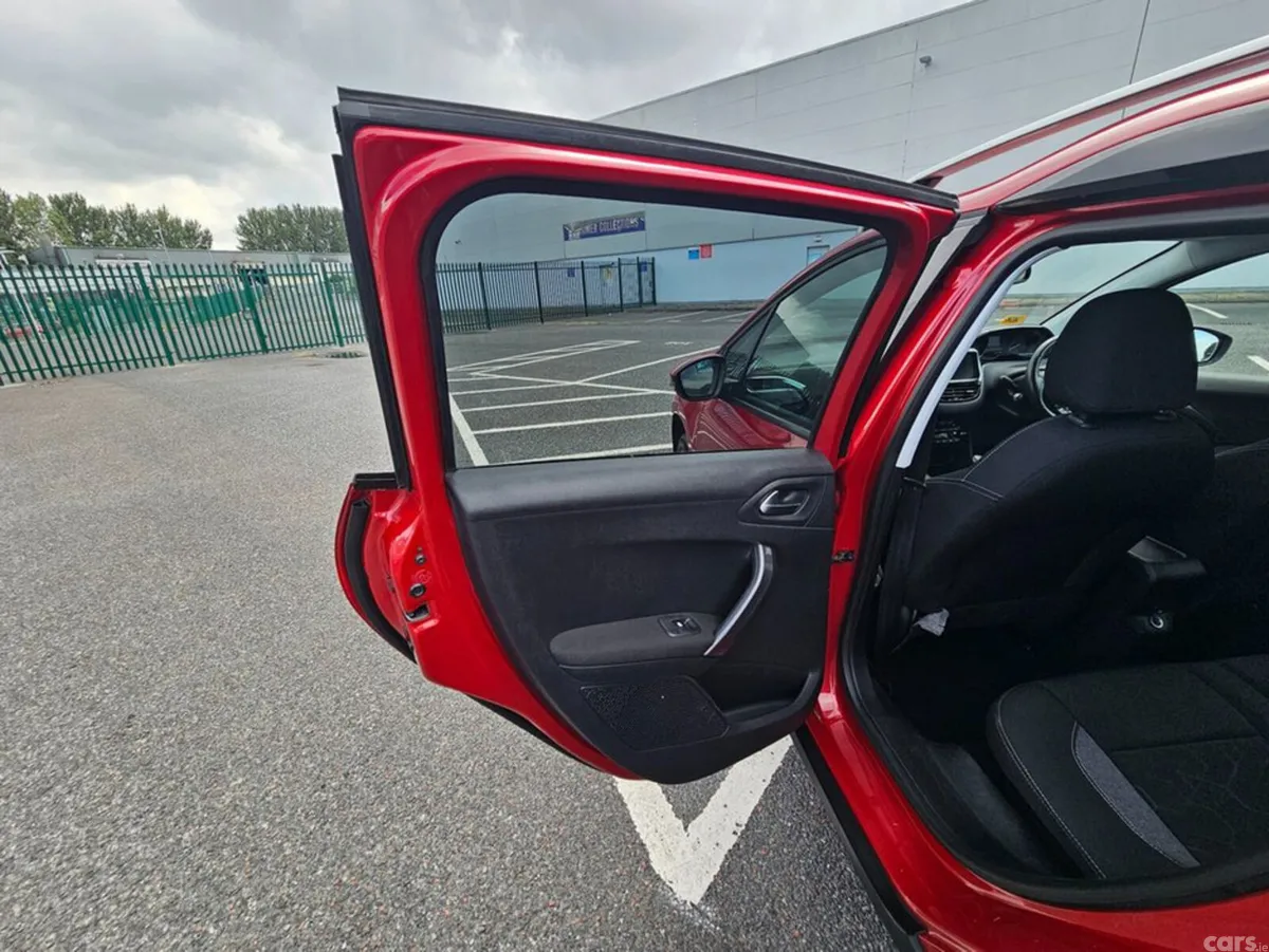 Peugeot 2008 Estate, Petrol, 2018, Red