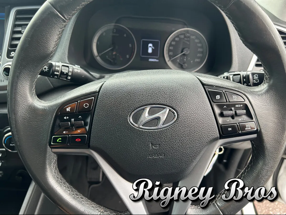 Hyundai Tucson MPV, Diesel, 2016, White