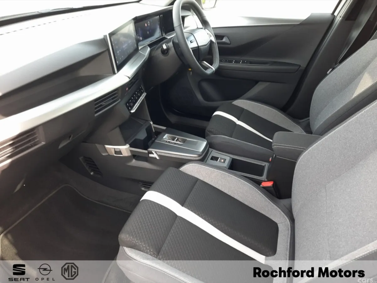 Opel Frontera MPV, Petrol, 2026, Grey