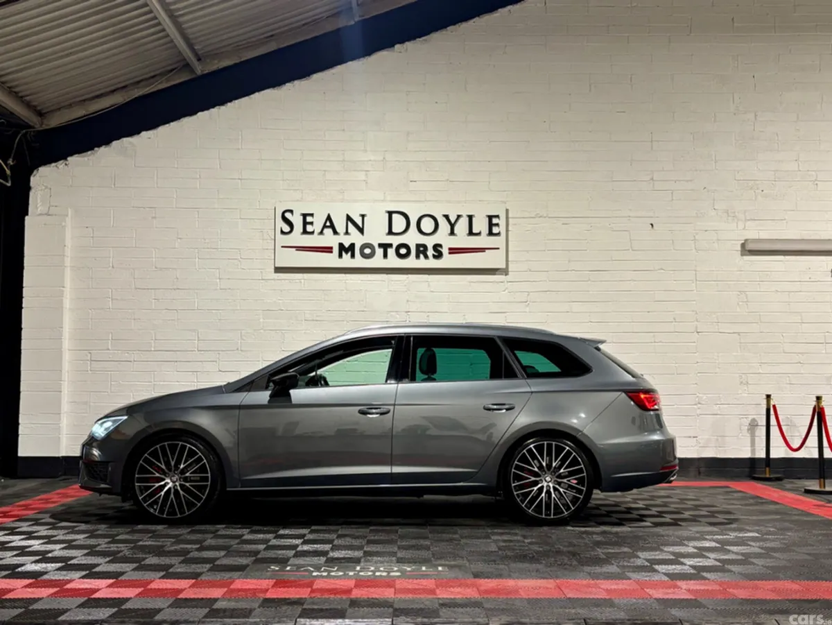 SEAT Leon Estate, Petrol, 2015, Grey