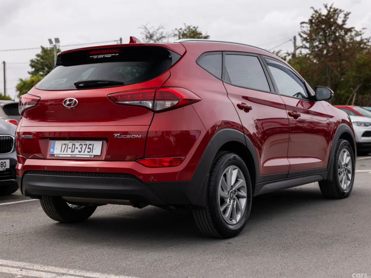 Hyundai Tucson MPV, Diesel, 2017, Red