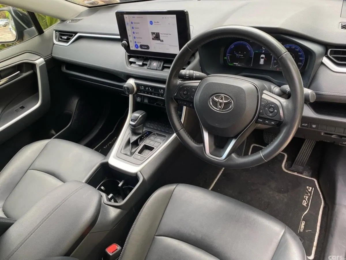 Toyota RAV4 SUV, Petrol Hybrid, 2023, Blue