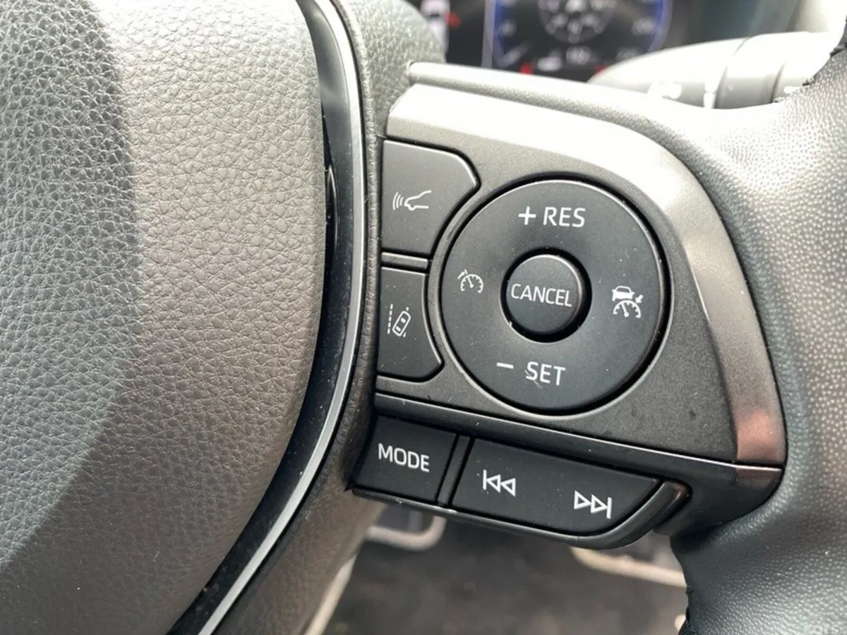 Toyota RAV4 SUV, Petrol Hybrid, 2023, Blue