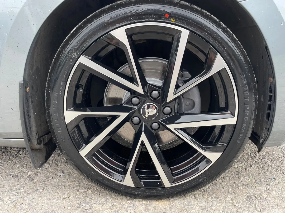 Skoda Superb Saloon, Diesel, 2018, Grey