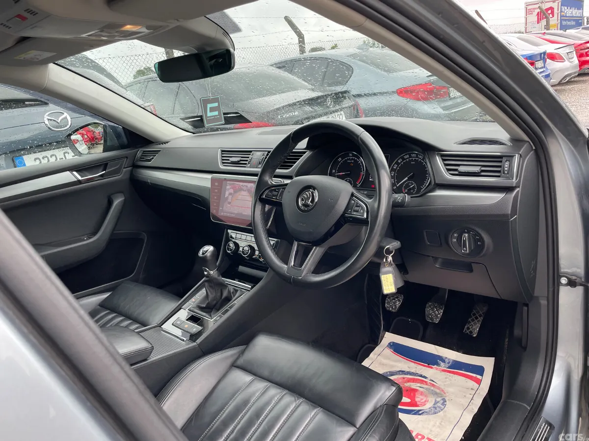 Skoda Superb Saloon, Diesel, 2018, Grey