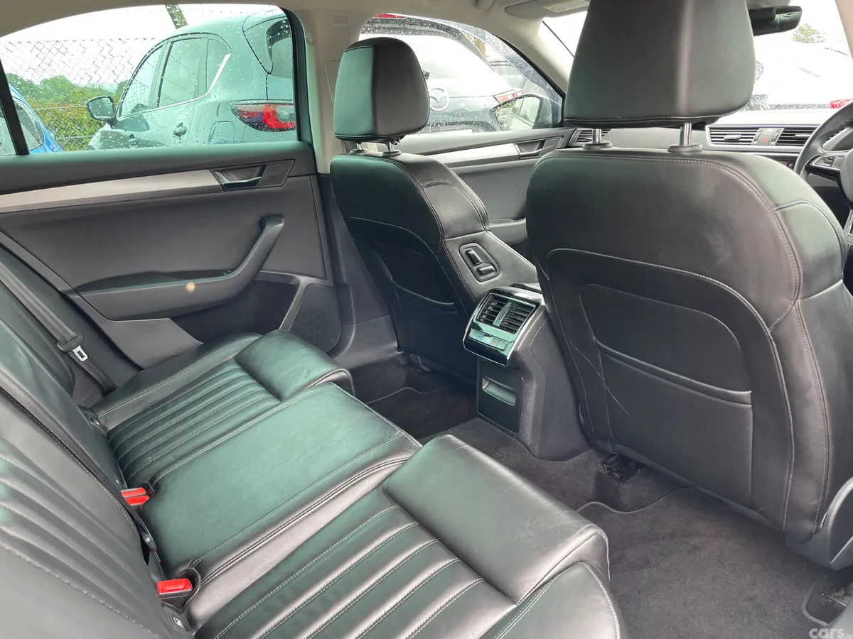 Skoda Superb Saloon, Diesel, 2018, Grey