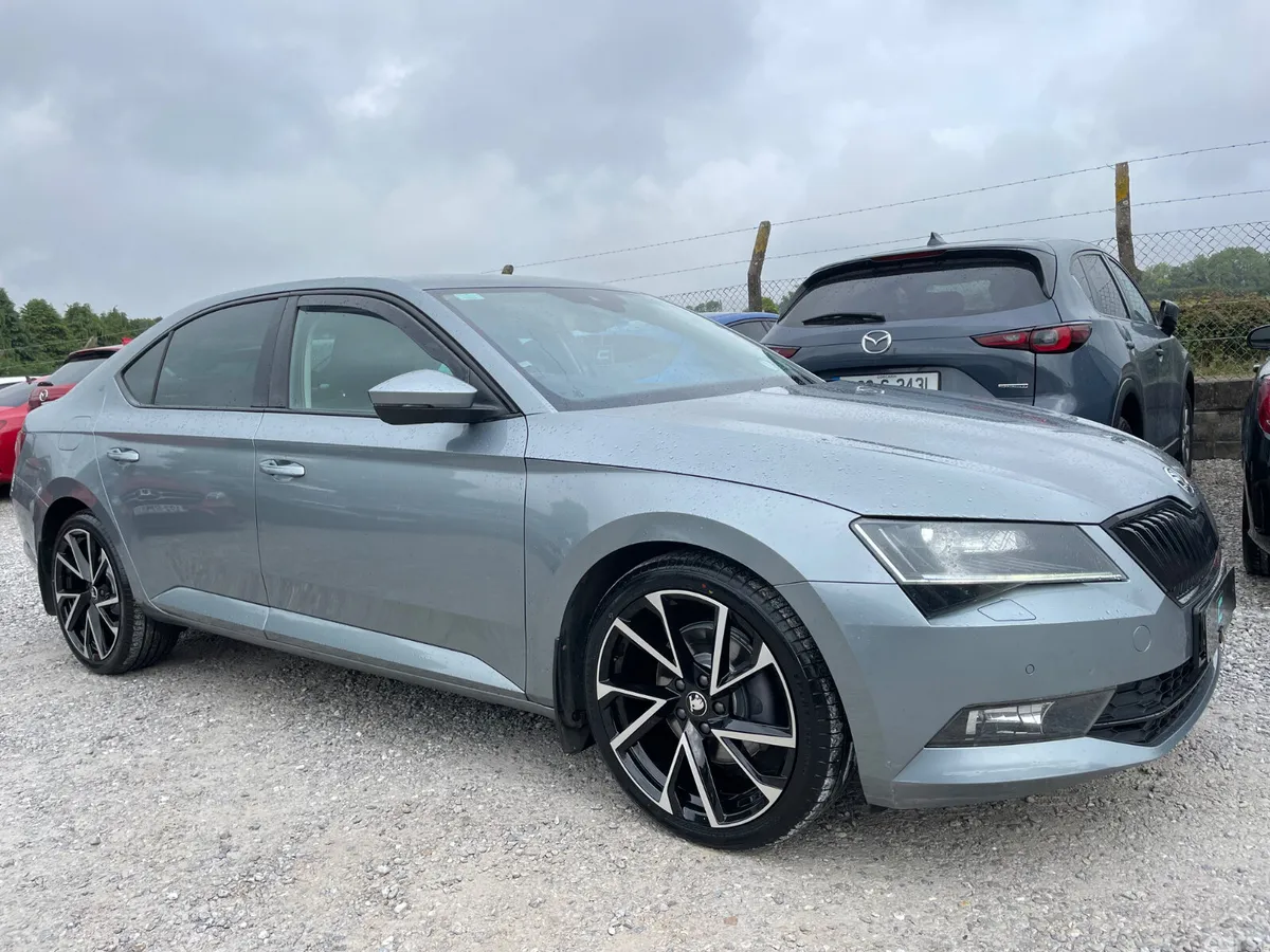 Skoda Superb Saloon, Diesel, 2018, Grey
