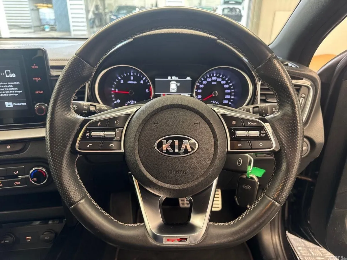 Kia Ceed Hatchback, Diesel, 2020, Black