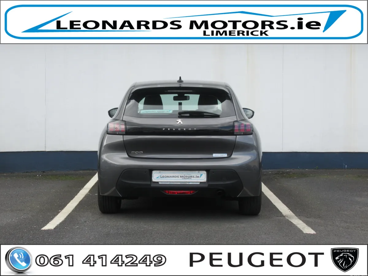 Peugeot 208 Hatchback, Petrol, 2022, Grey