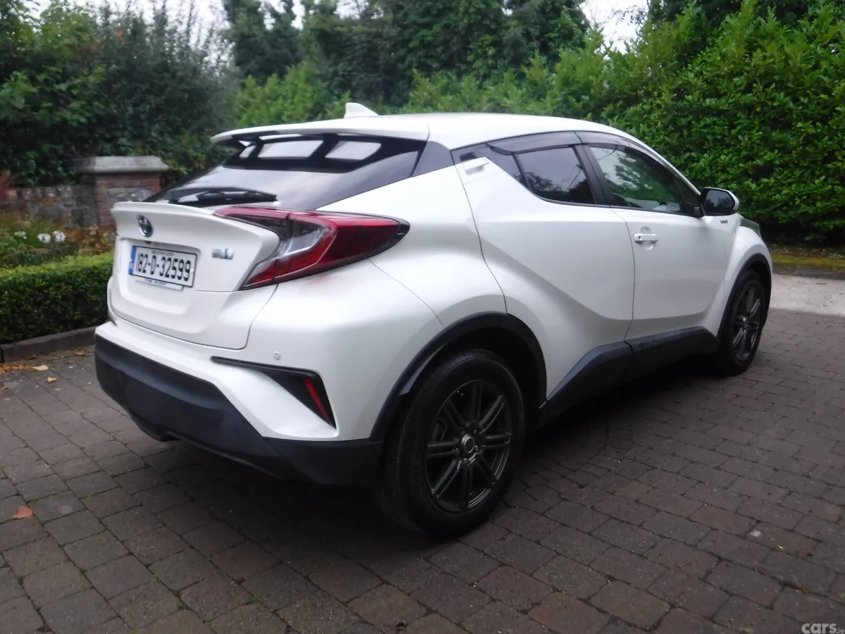 Toyota C-HR Hatchback, Petrol Hybrid, 2018, White