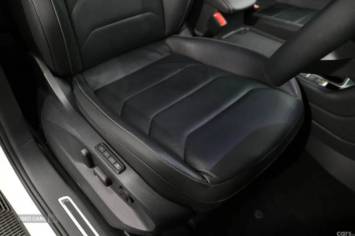 SEAT Tarraco SUV, Petrol, 2023, White