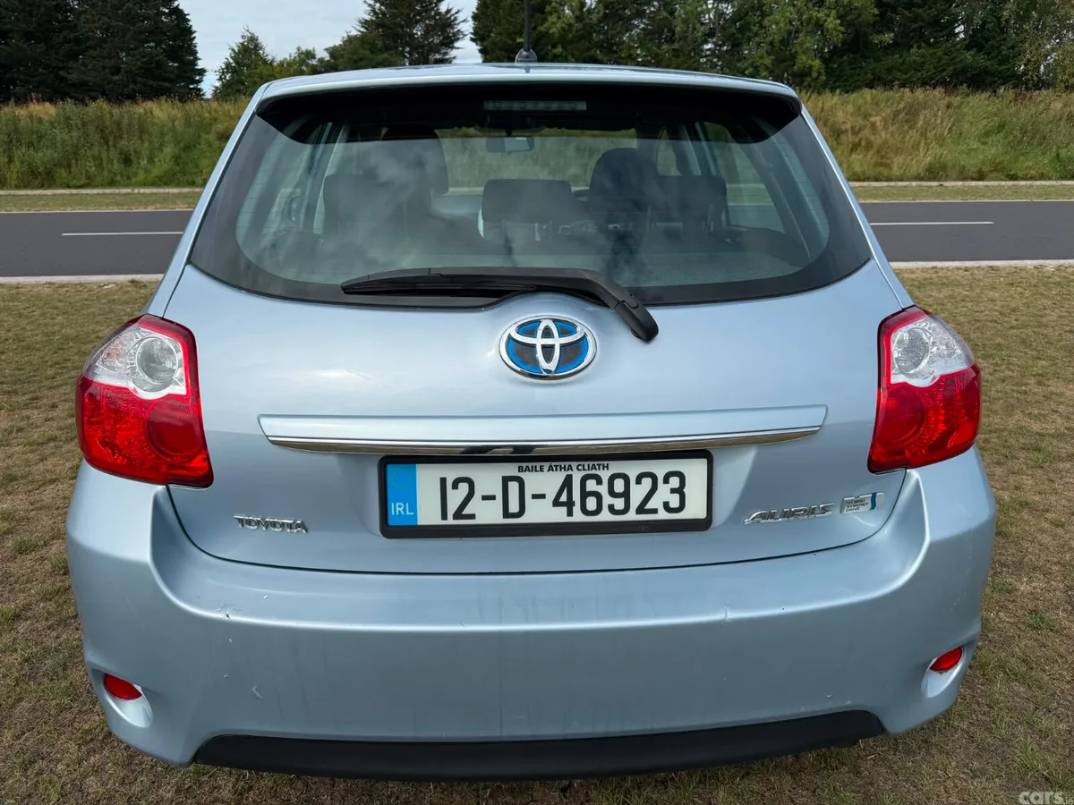 Toyota Auris Hatchback, Petrol Hybrid, 2012, Blue
