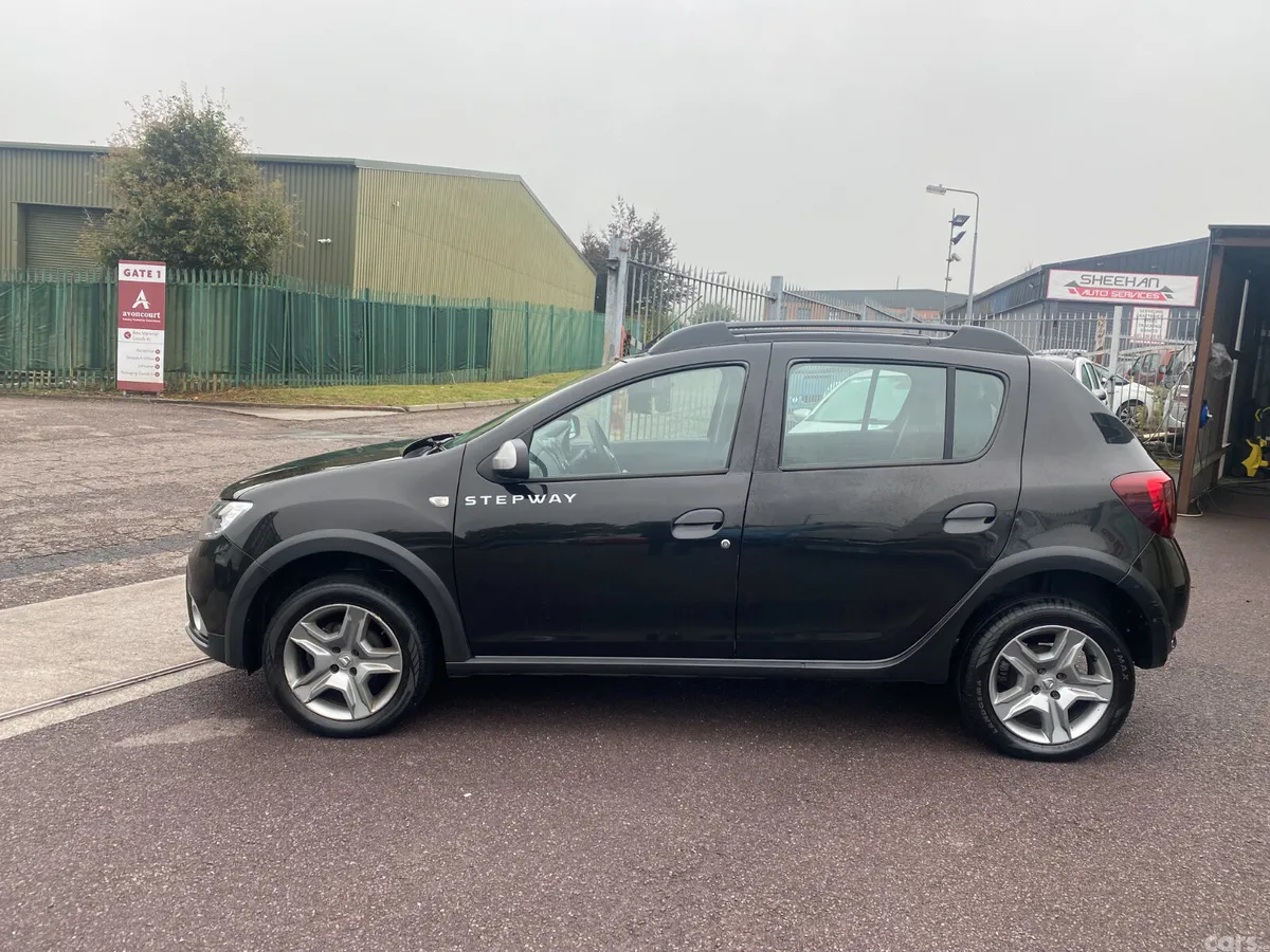 Dacia Sandero Stepway Hatchback, Diesel, 2019, Black