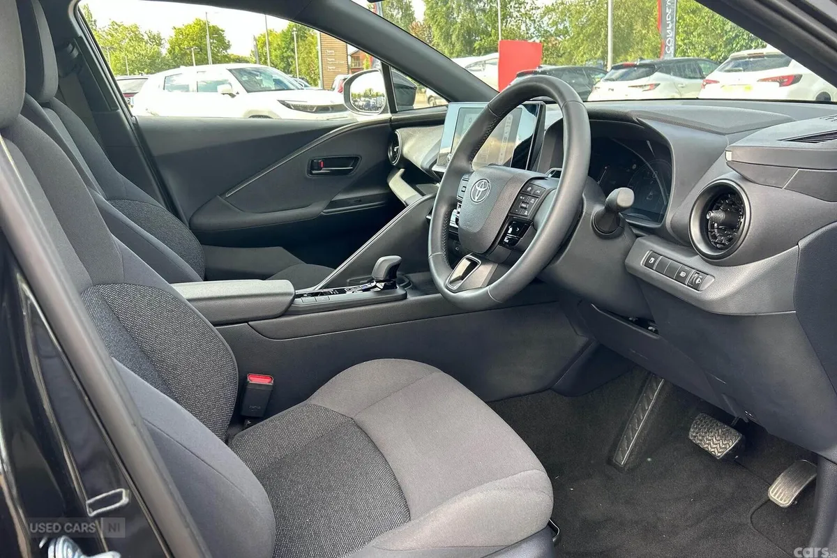 Toyota C-HR SUV, Petrol Hybrid, 2026, Black