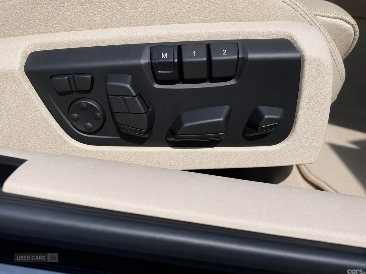 BMW 6-Series , Petrol, 2013, Black
