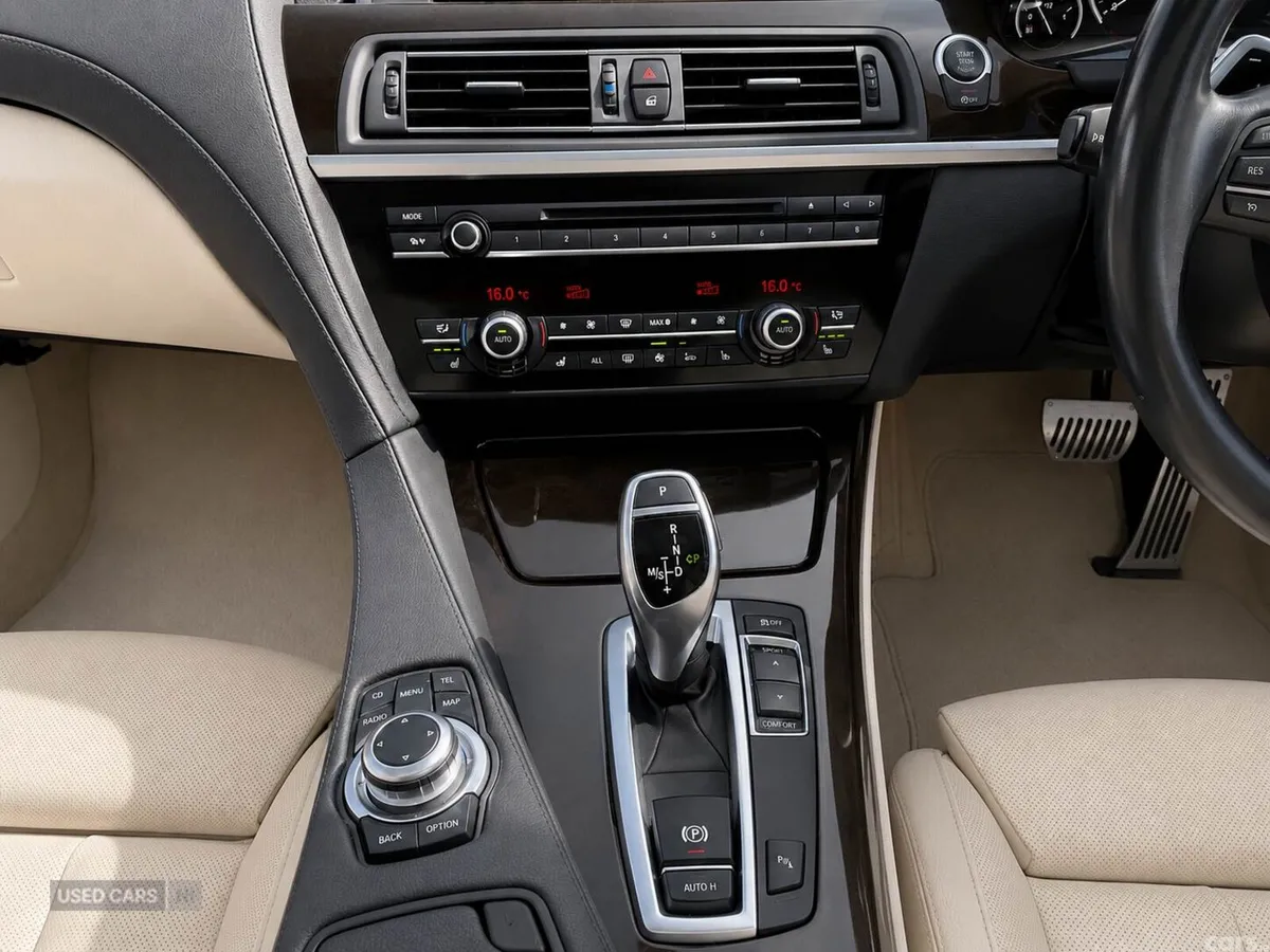 BMW 6-Series , Petrol, 2013, Black