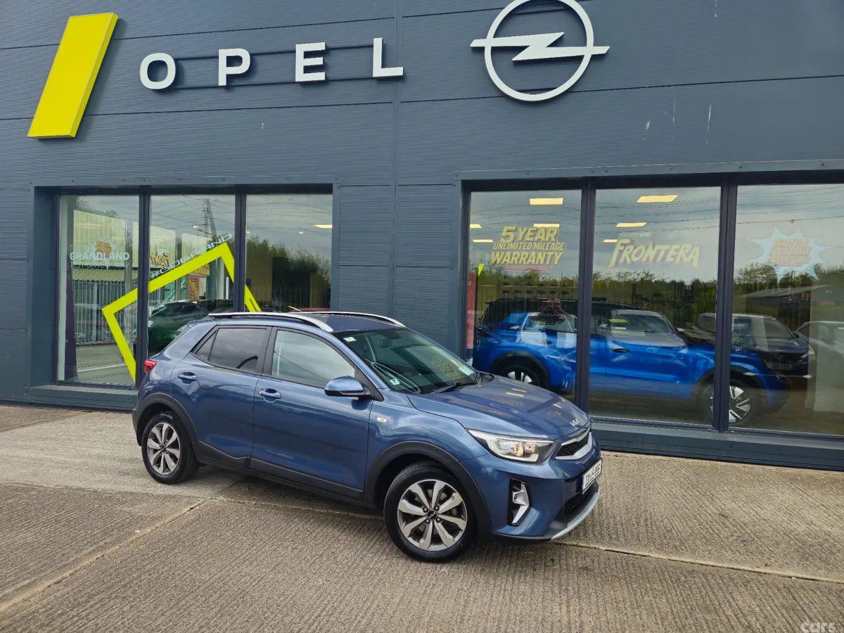 Kia Stonic Estate/Jeep, Petrol, 2022, Blue