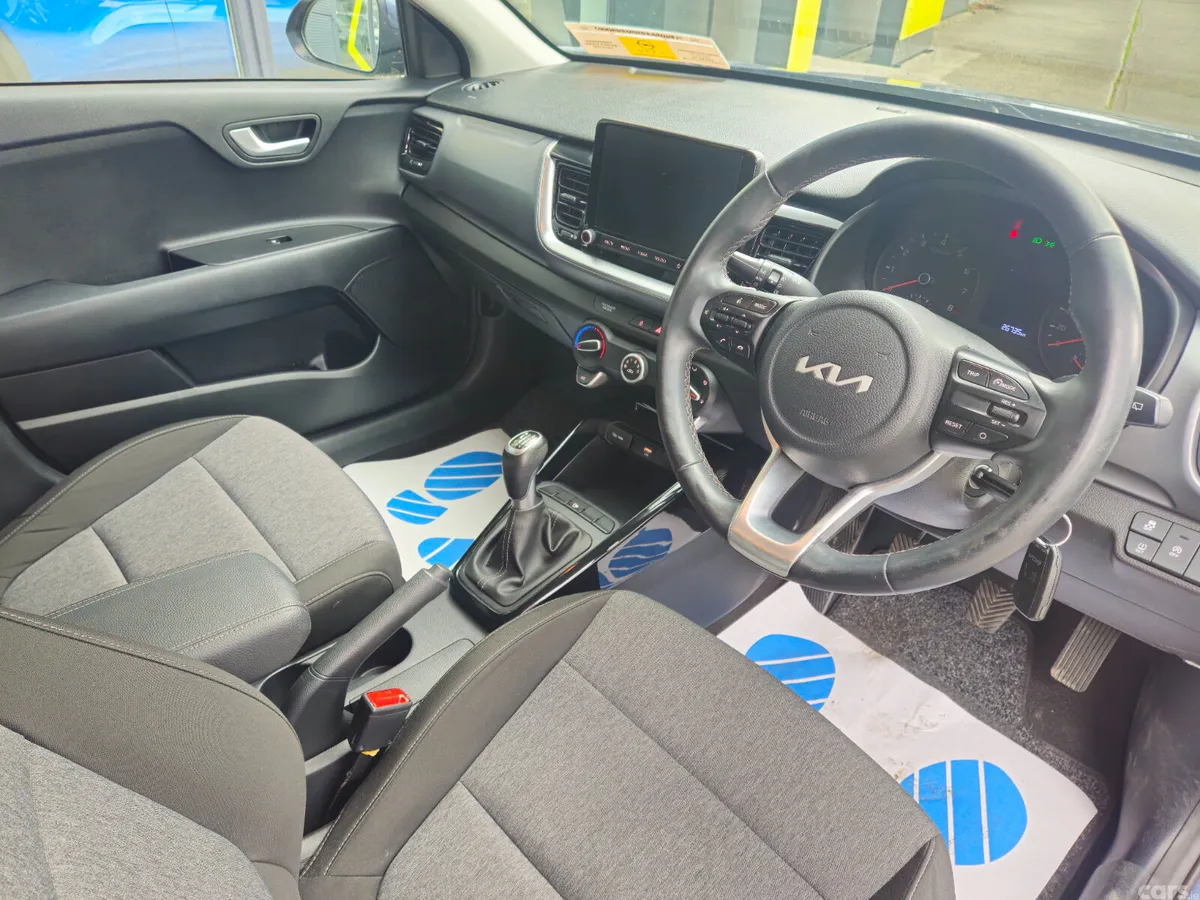 Kia Stonic Estate/Jeep, Petrol, 2022, Blue