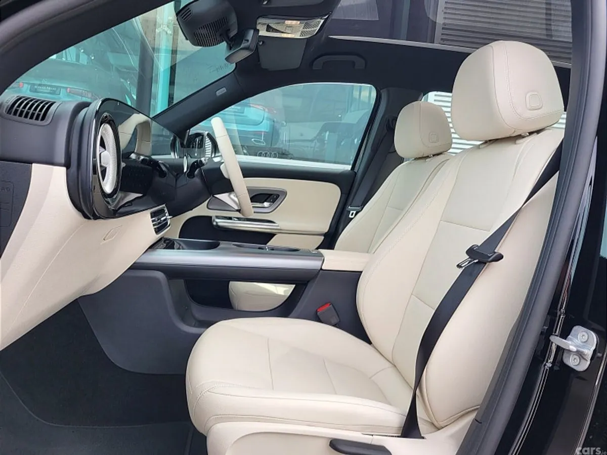 Mercedes-Benz GLB SUV, Petrol Hybrid, 2027, Black
