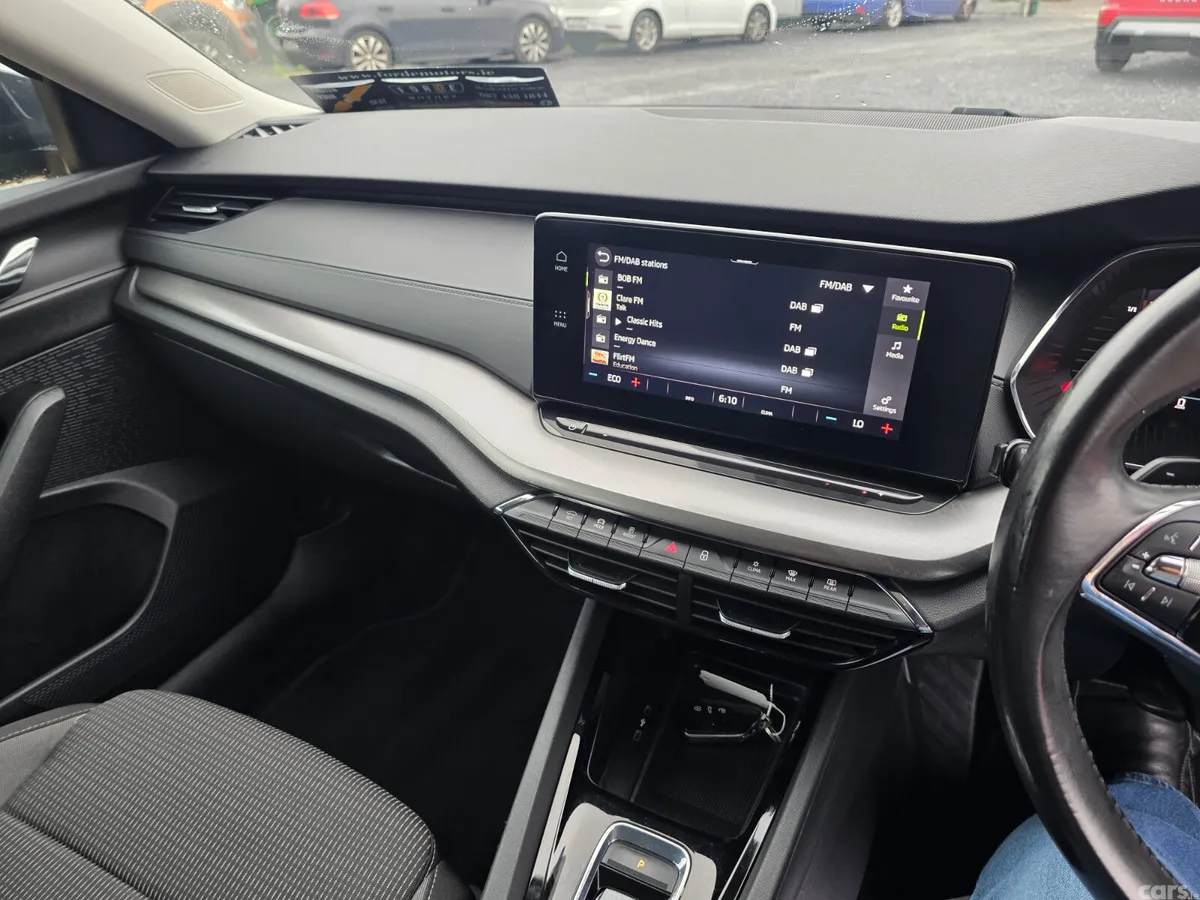 Skoda Octavia Hatchback, Petrol Plug-in Hybrid, 2021, Grey